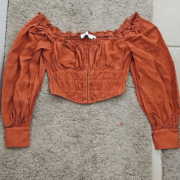 Astr Amber Sweetheart Neck Smocked Long Sleeve Corset with Puff Sleeves - Picture 6 of 9